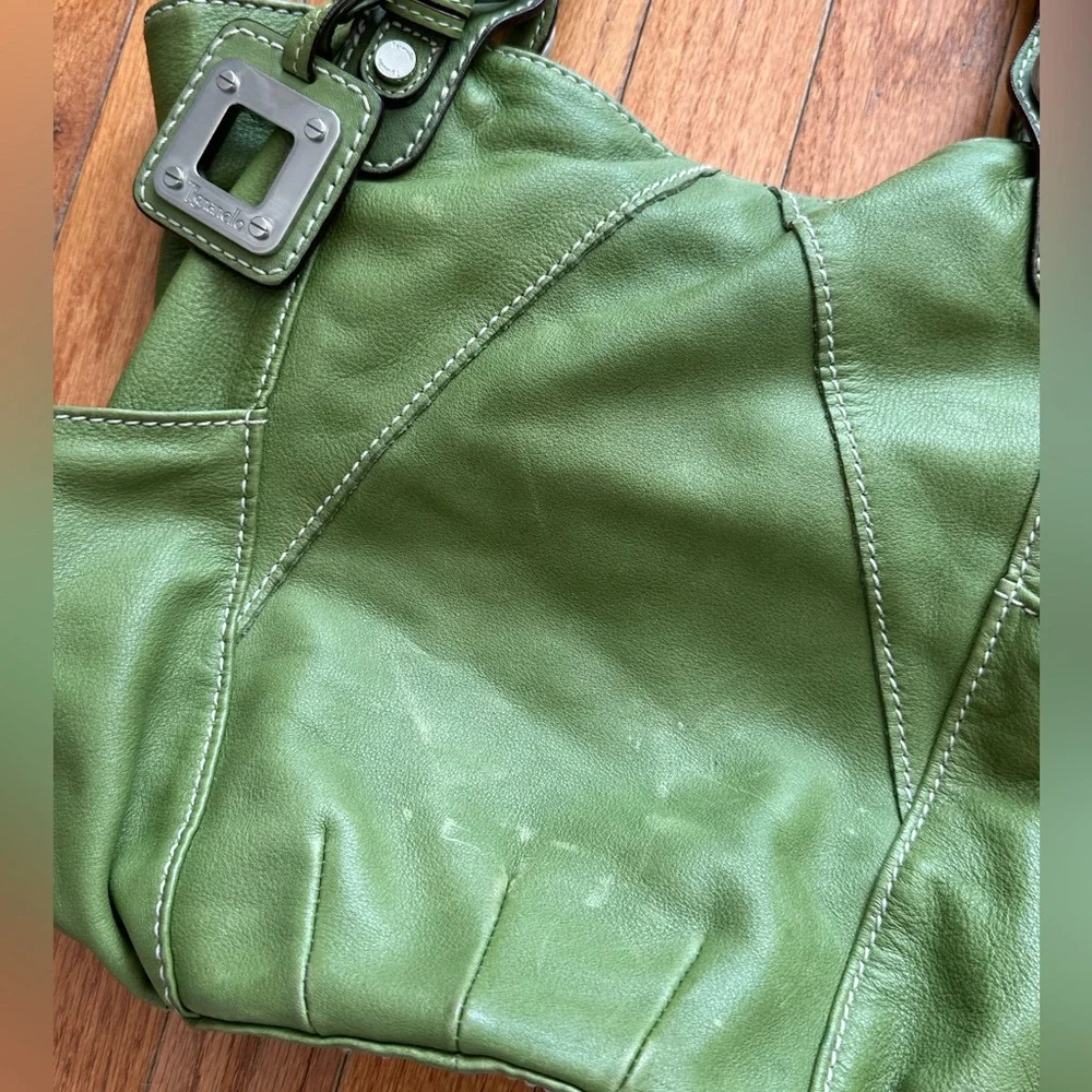 Tignanello Green Soft Leather Shoulder Bag - Picture 2 of 4